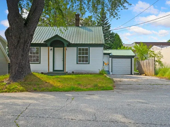 15 Jones Avenue, Lewiston, ME 04240