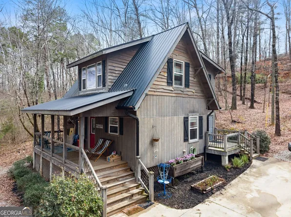 97 Cherokee Rd, Toccoa, GA 30577