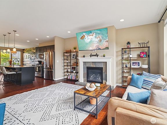 4th image of 13712 Big Sky Drive E
