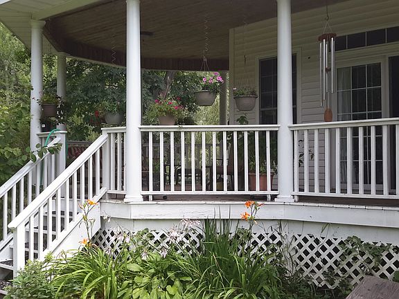 Covered deck off Master Bdrm