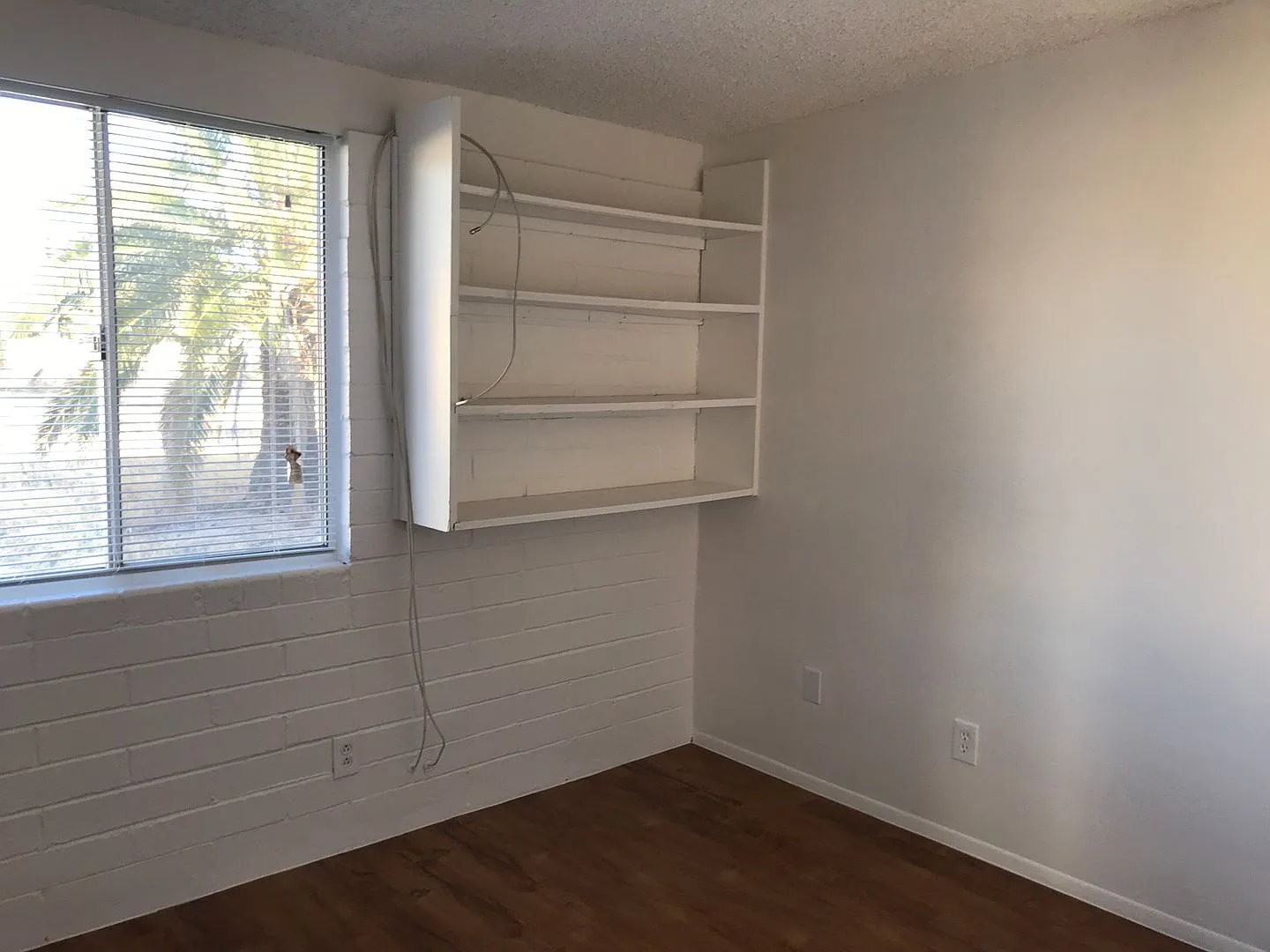 Conveniently Located 3Bdm 2Ba Townhome! — Photo 3