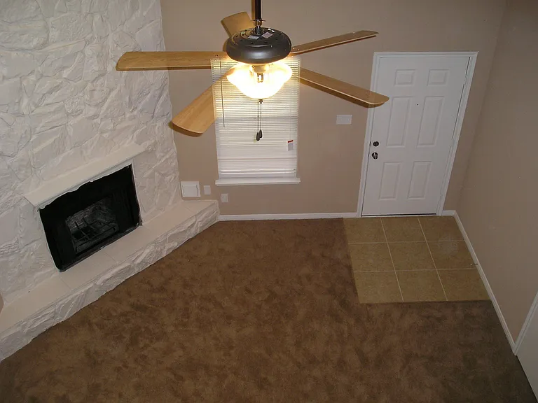 5810 Twisted Pine Ct #B — Photo 6