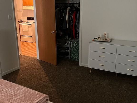 3rd image of 8530-36 W 95th St #30-16