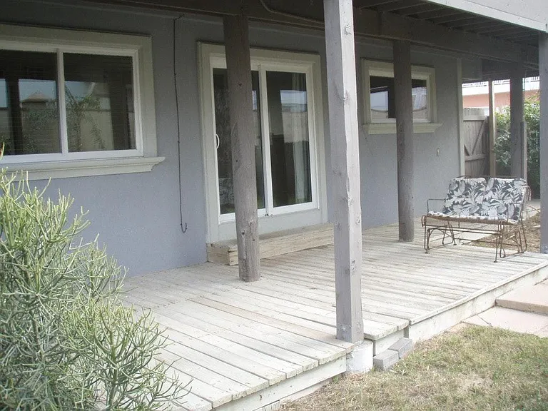 PRIVATE COVERED PATIO
