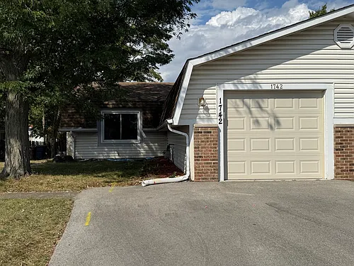 1742 Amherst Cir #1742 Photo 1