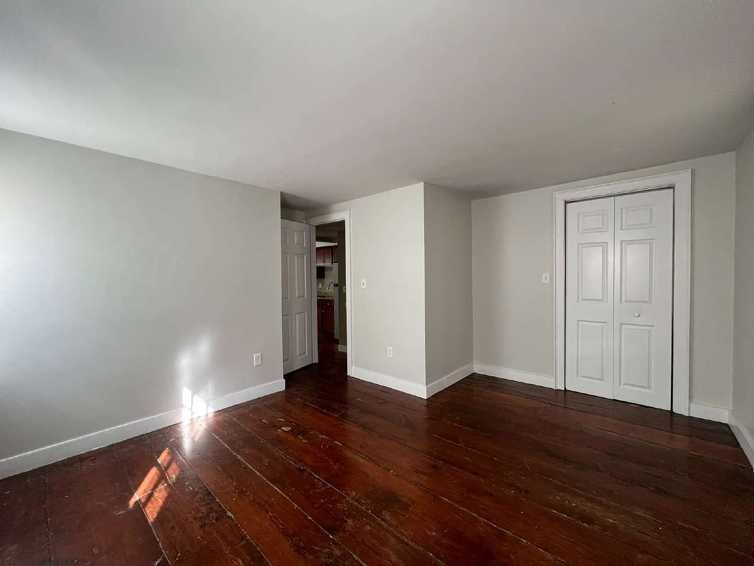 1 bed, 1.0 bath, $2,300 — Photo 3