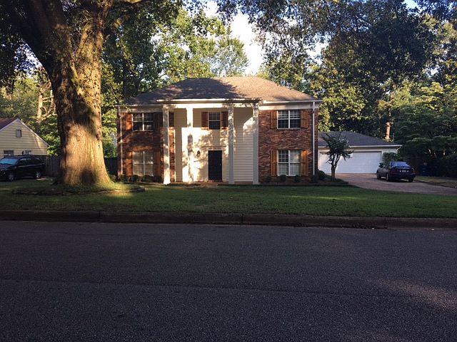1st image of 1647 Brookside Dr