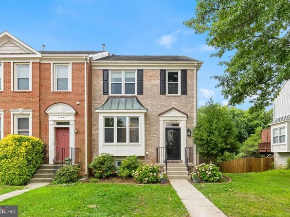 20843 Sandstone Sq, Sterling, VA 20165