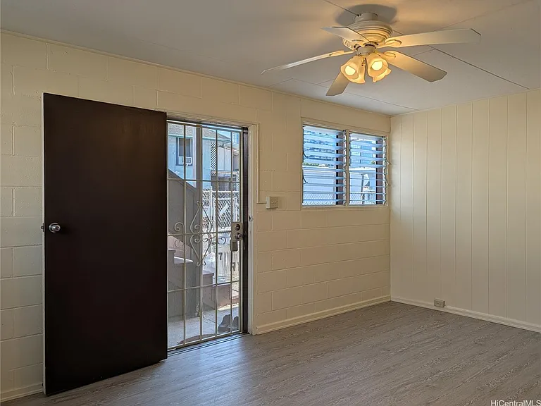 1267 Rycroft St #1 — Photo 2