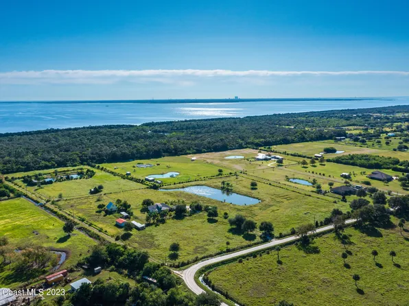 4175 Hammock Rd, Mims, FL 32754