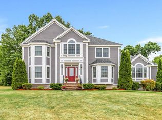 8 Regency Dr, Dracut, MA 01826