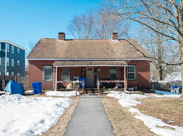 160 Bay St, Taunton, MA 02780