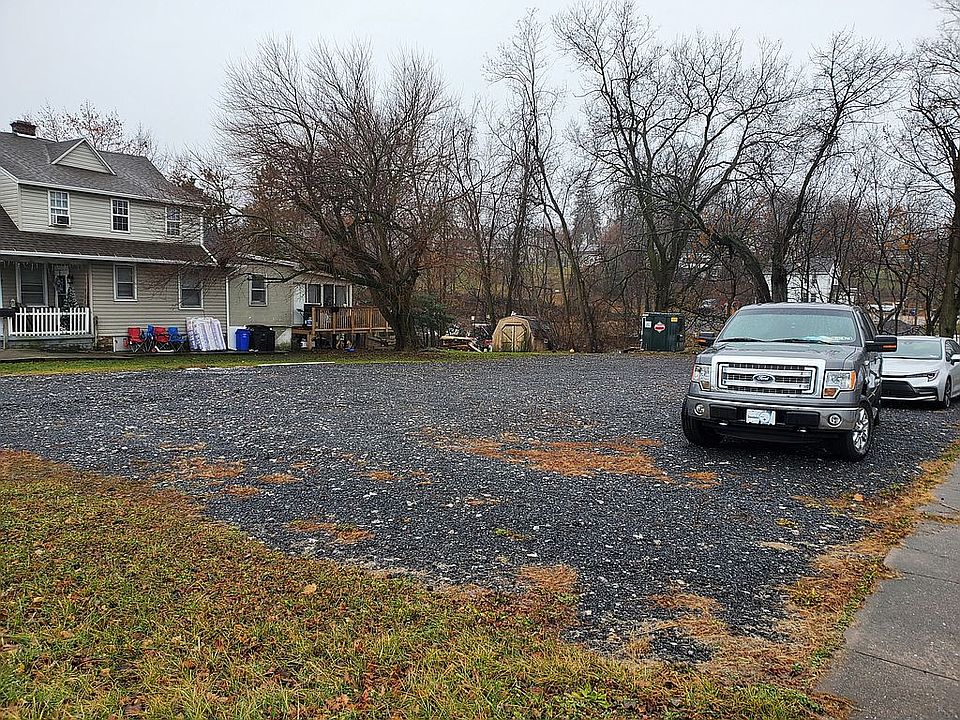 2nd image of 179 N Enola Rd