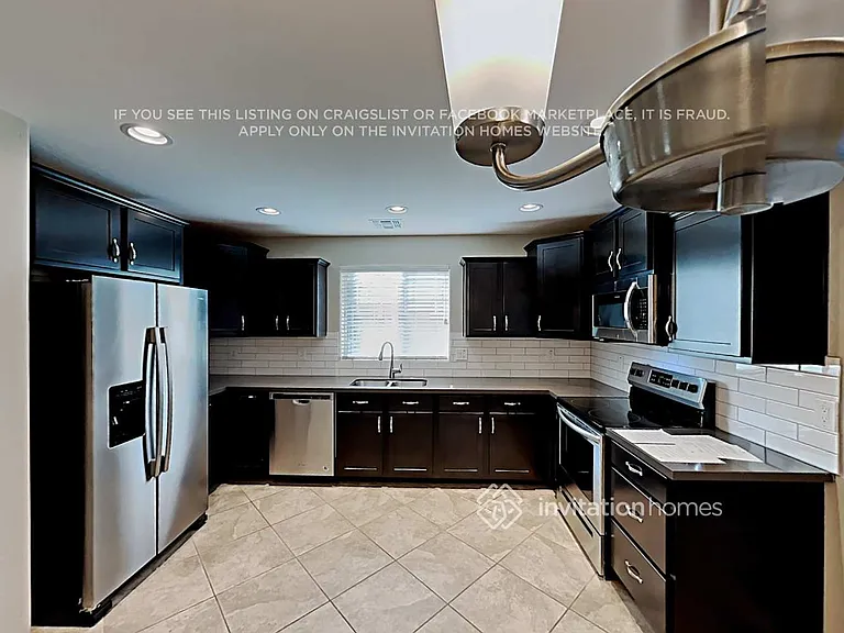 2510 E Vermont Dr — Photo 8