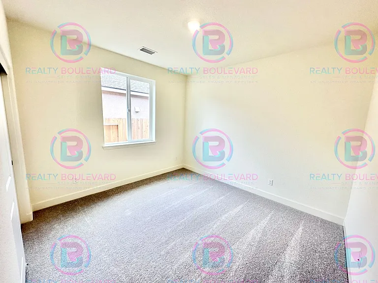 1405 Bravestone Ave — Photo 9