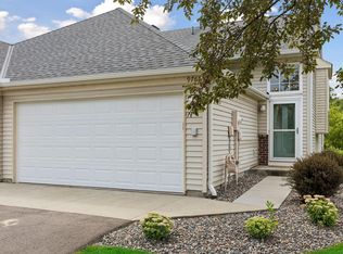 9765 Zinnia Ln N, Maple Grove, MN 55369