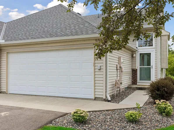 9765 Zinnia Ln N, Maple Grove, MN 55369