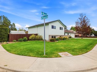 800 N Reed Pl, Kennewick, WA 99336