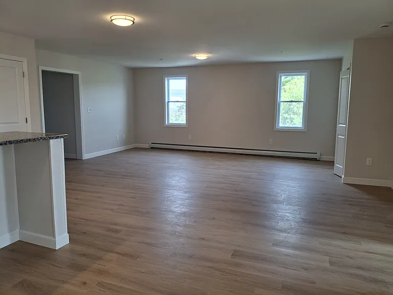 103 Brook St #3 — Photo 6