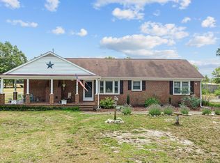 6262 Smithfield Rd, Wade, NC 28395