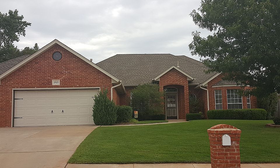 Great curb appeal!