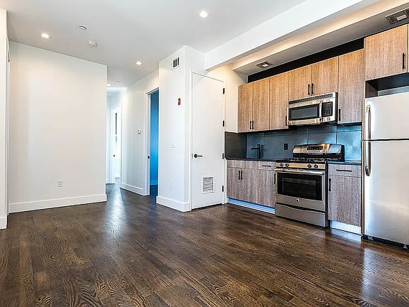 2nd image of 415 Suydam St #4E