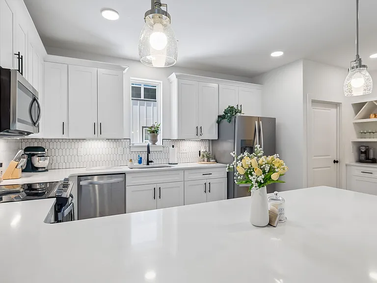 700 N Dupont Ave #310A — Photo 19