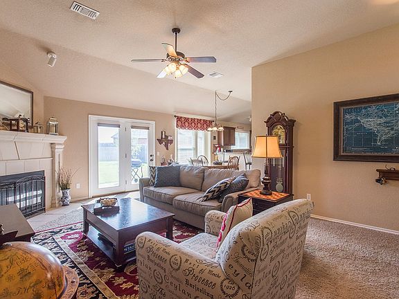 5th image of 216 Tecumseh Meadows Dr