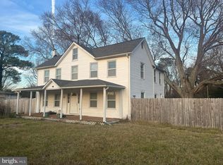 48656 Trapp Rd, Saint Inigoes, MD 20684