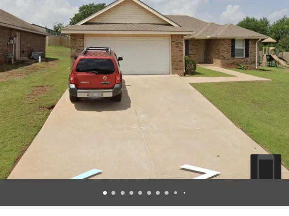 208 S Pleasant Oaks St, Stillwater, OK 74074