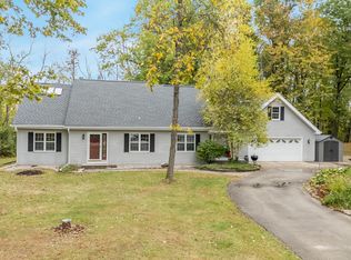 W7735 Chelen Rdg, Van Dyne, WI 54979