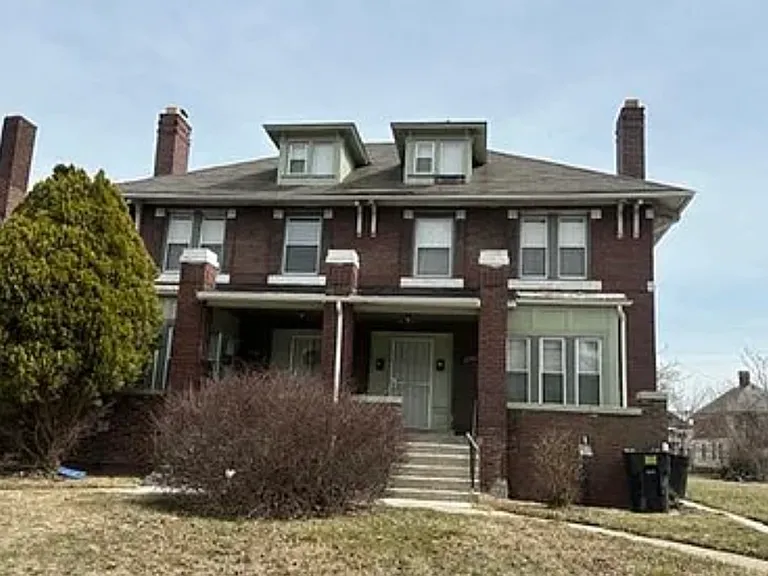 1846 W Grand Blvd — Photo 1