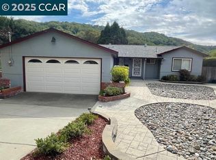2470 Moore Ct, Pinole, CA 94564
