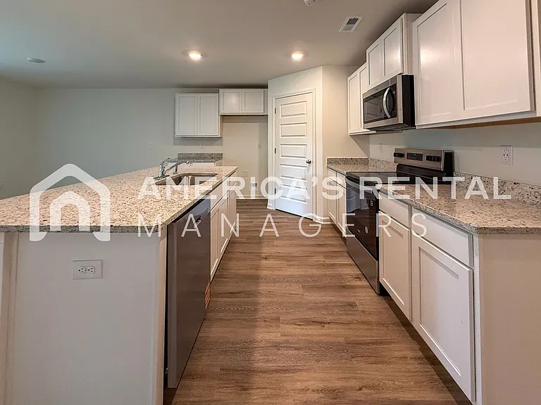 220 Pine Ridge Dr — Photo 13
