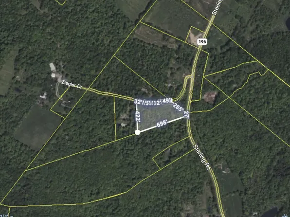 445 Sterling Rd, Newfoundland, PA 18445