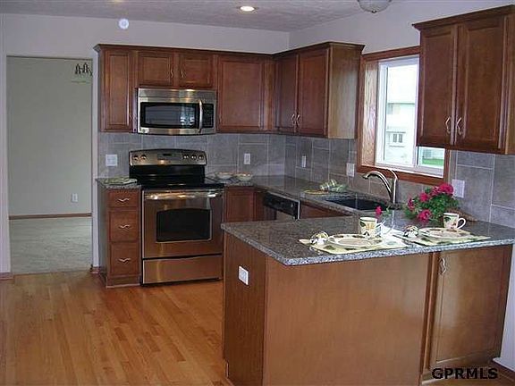 5th image of 13503 S 43rd St