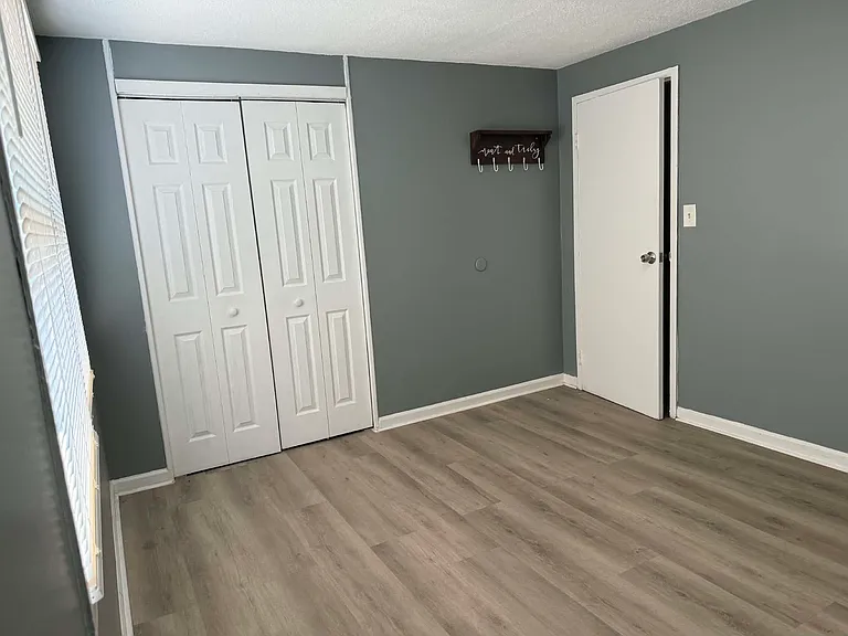 7919 Baltimore St — Photo 11
