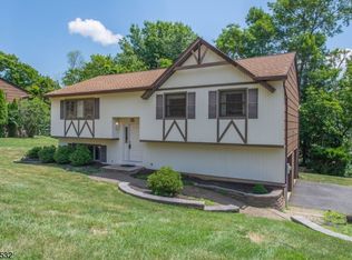 15 W Longview Rd, Rockaway, NJ 07866