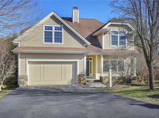 14 Juniper Ct, Armonk, NY 10504