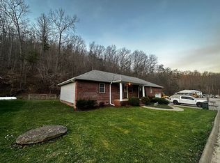 144 Homestead Estates Ln, Tutor Key, KY 41263