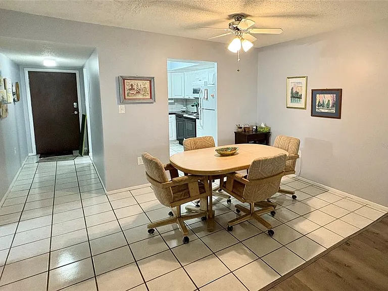 3064 Lake Bayshore Dr #115 — Photo 45