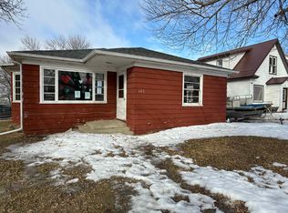 603 1st Ave NW, Kenmare, ND 58746