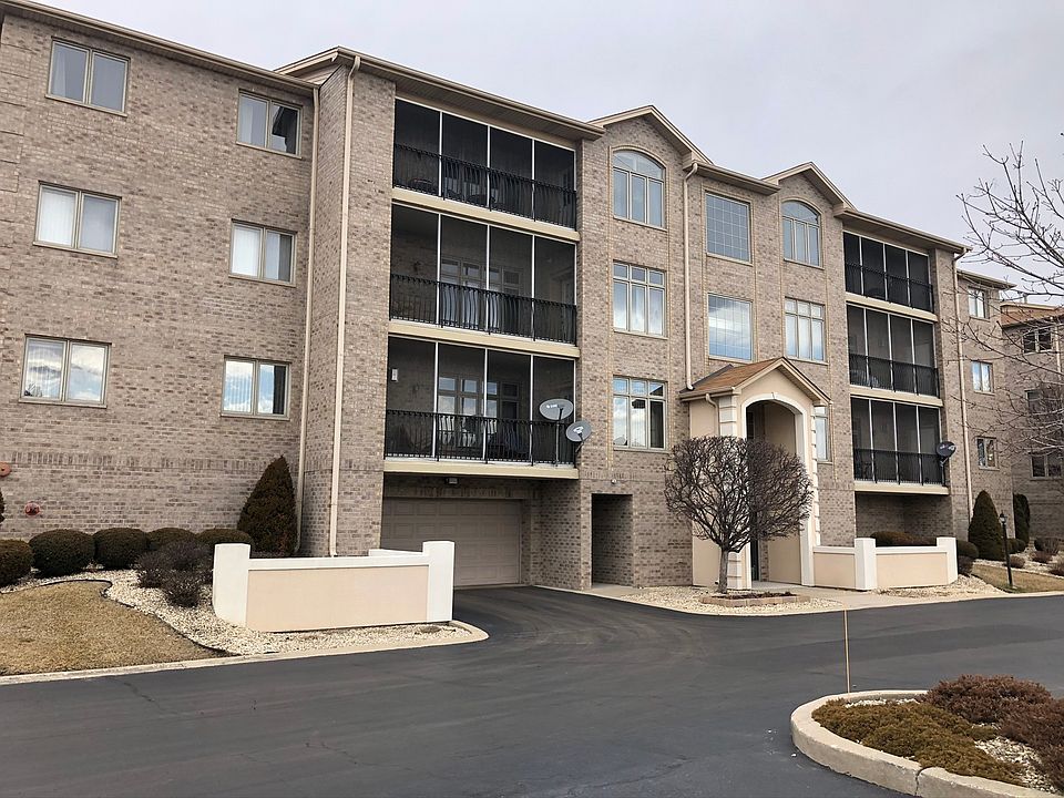 1st image of 18610 Pine Lake Dr APT 1B