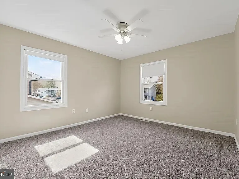 1327 Passage Dr — Photo 26