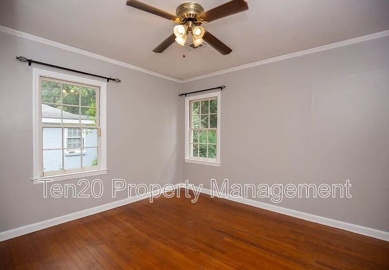 1706 Wells Dr — Photo 13