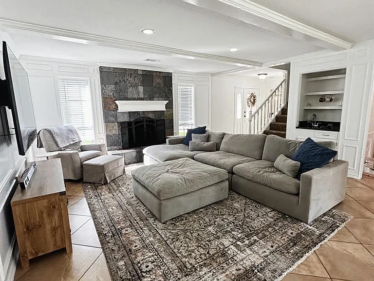 3934 Cypress Lake Dr — Photo 5