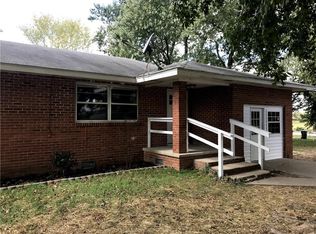 216 Spring Creek Rd, Lowell, AR 72745