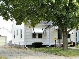 1015 Holcomb St, Streator, IL 61364