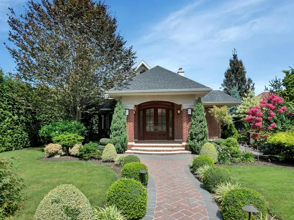 5 Boulevard image 4 of 37