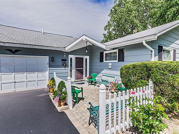 4th image of 7136 Bayview Dr